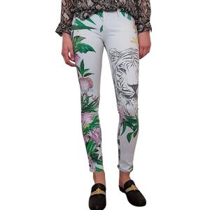 BlankNYC Urban Outfitters Tiger Tropical Floral Printed Denim Cigarette Jeans 31